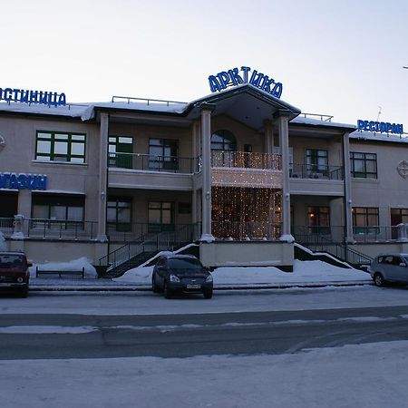 Hotel Arktika Salehard Dış mekan fotoğraf